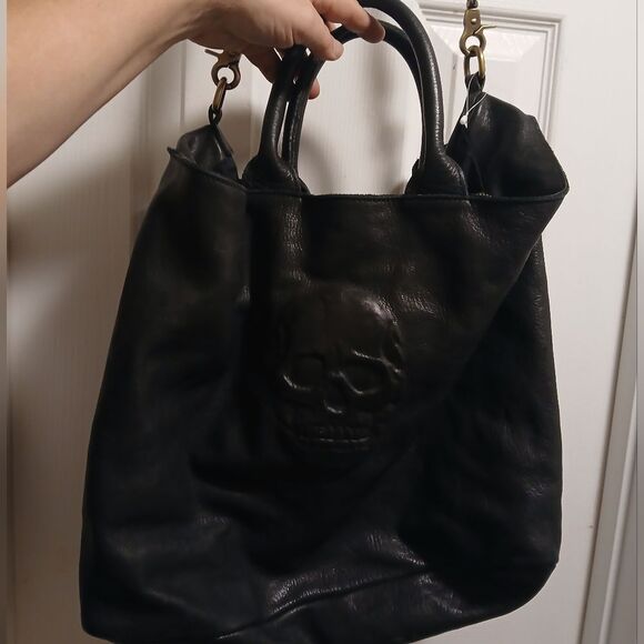 Large Leather Black Skull Embossed Tote Bag ARTISAN - Picture 1 of 11